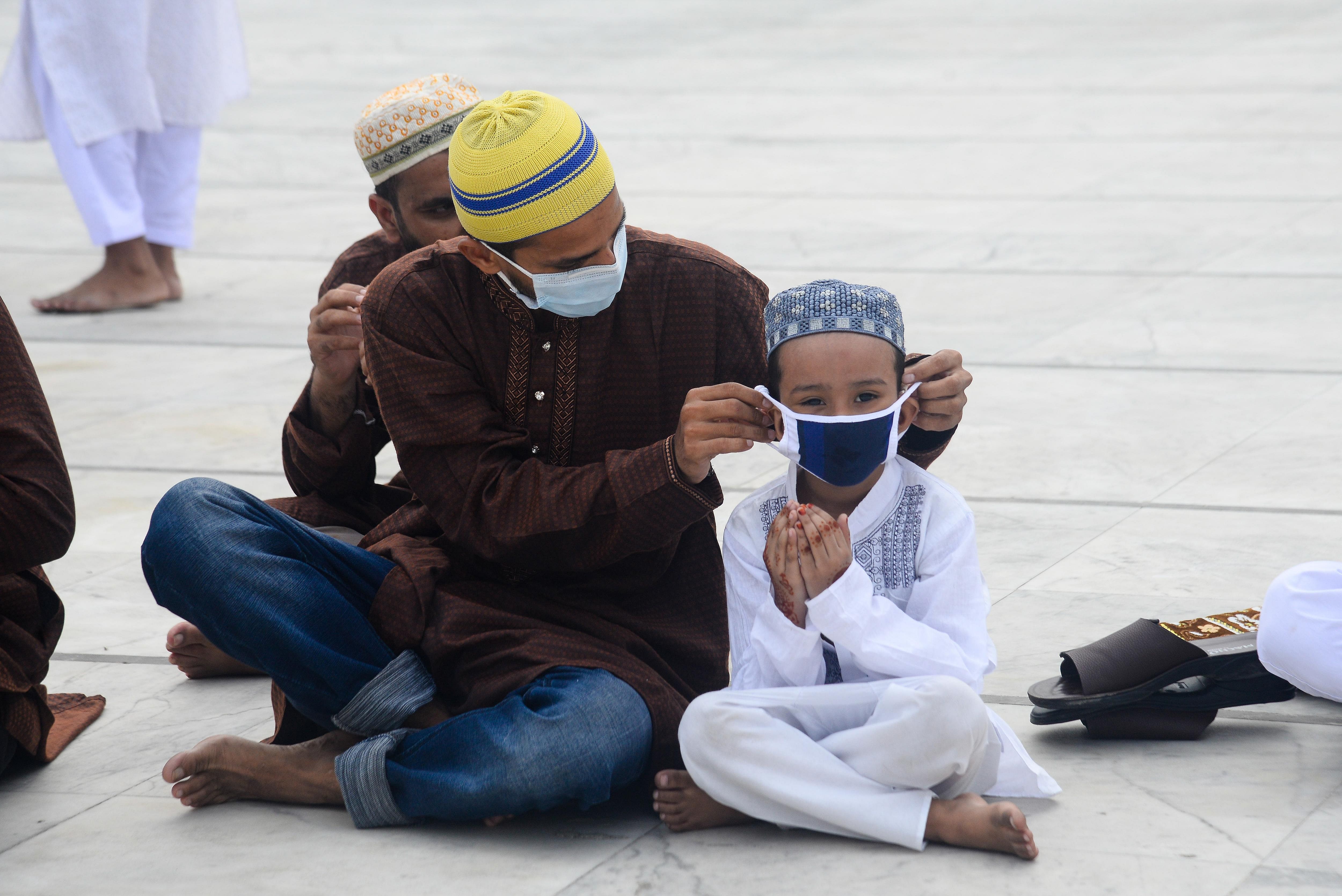 Fatherly assistance in Bangladesh