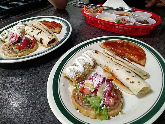 #4. Burritos Los Roy