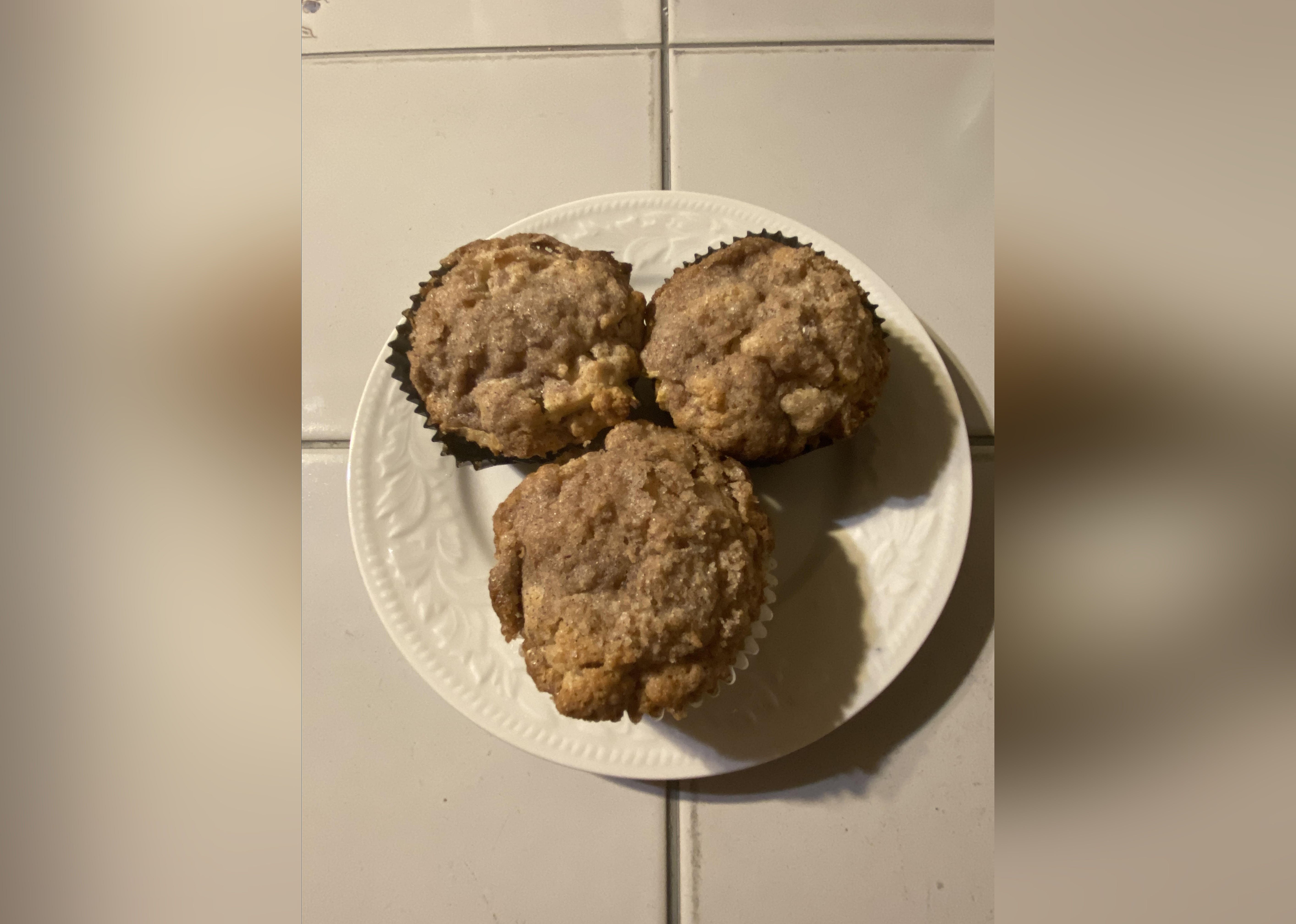 Easy Apple Cinnamon Muffins