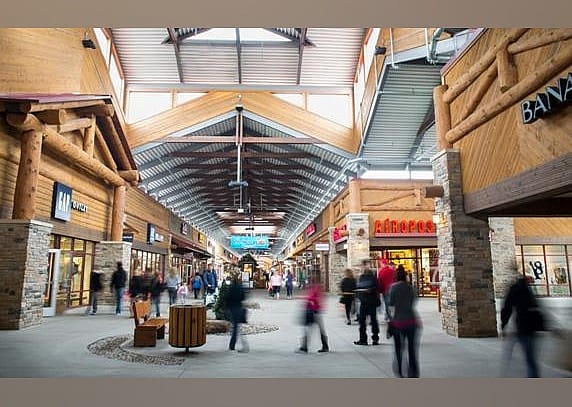 #27. Outlets at the Dells