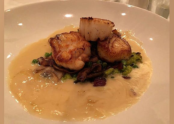 #11. Rosebud Steakhouse - Mag Mile