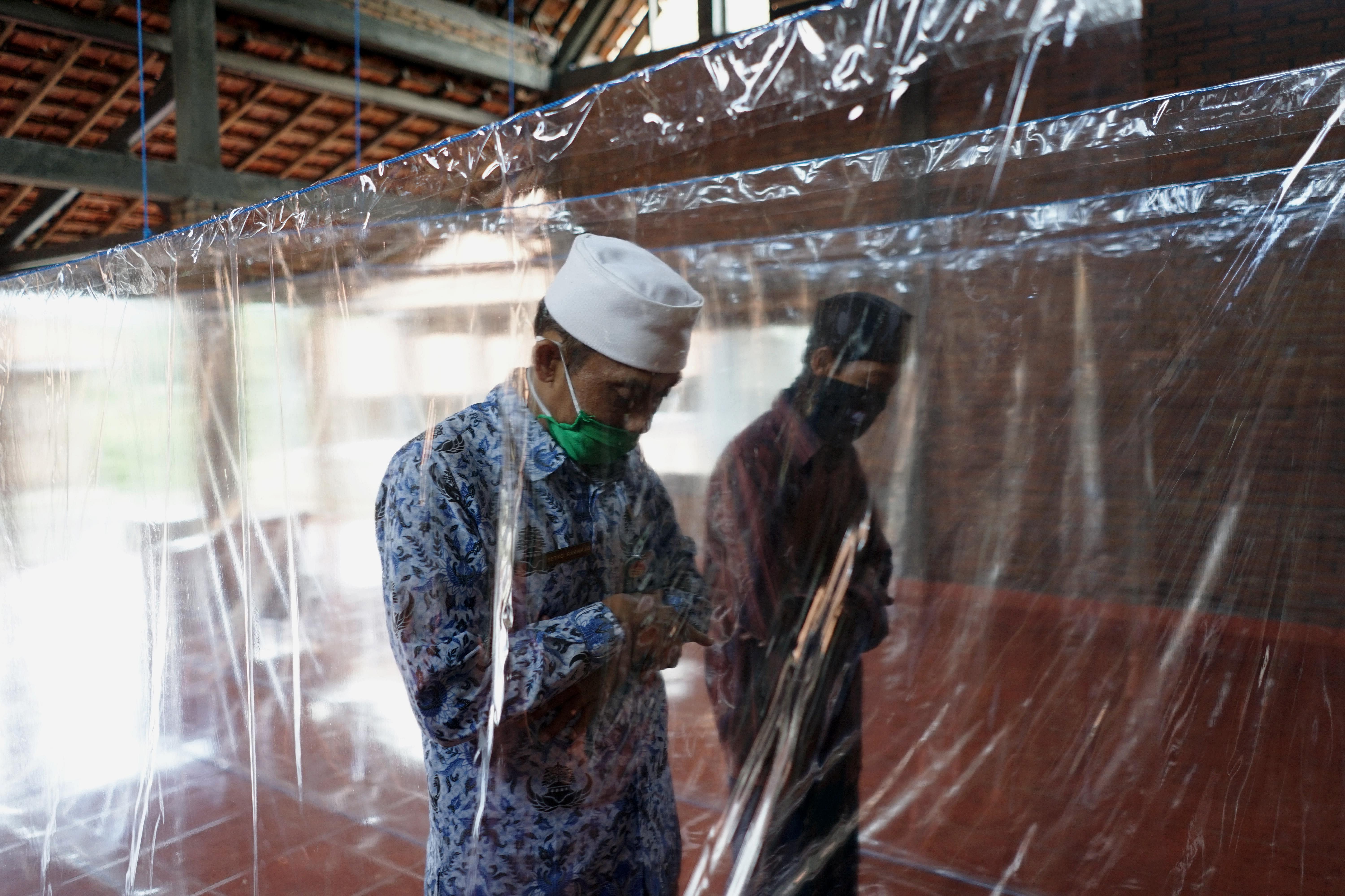 Plastic partitions in Indonesia
