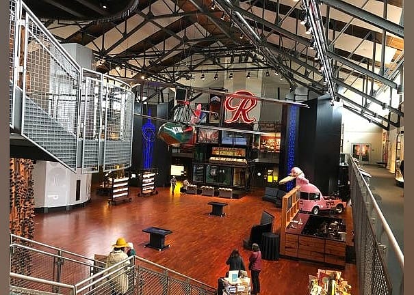 #4. Museum of History & Industry