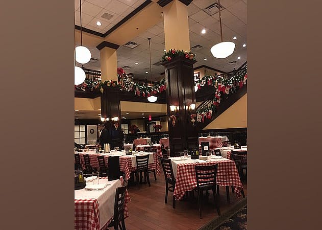 #10. Maggiano's Little Italy