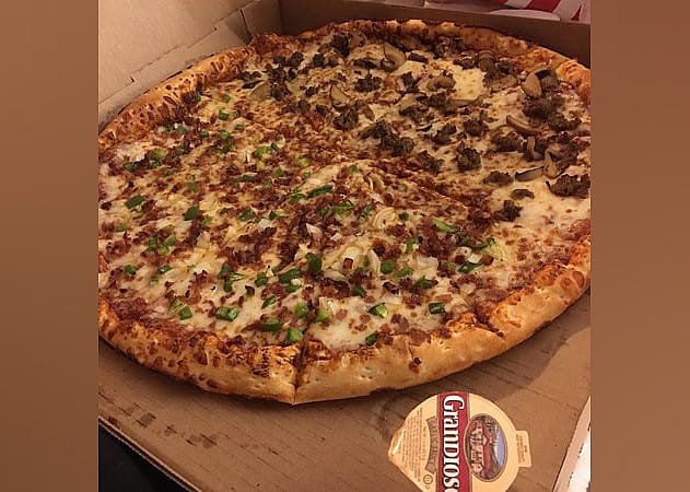 #8. Husson's Pizza