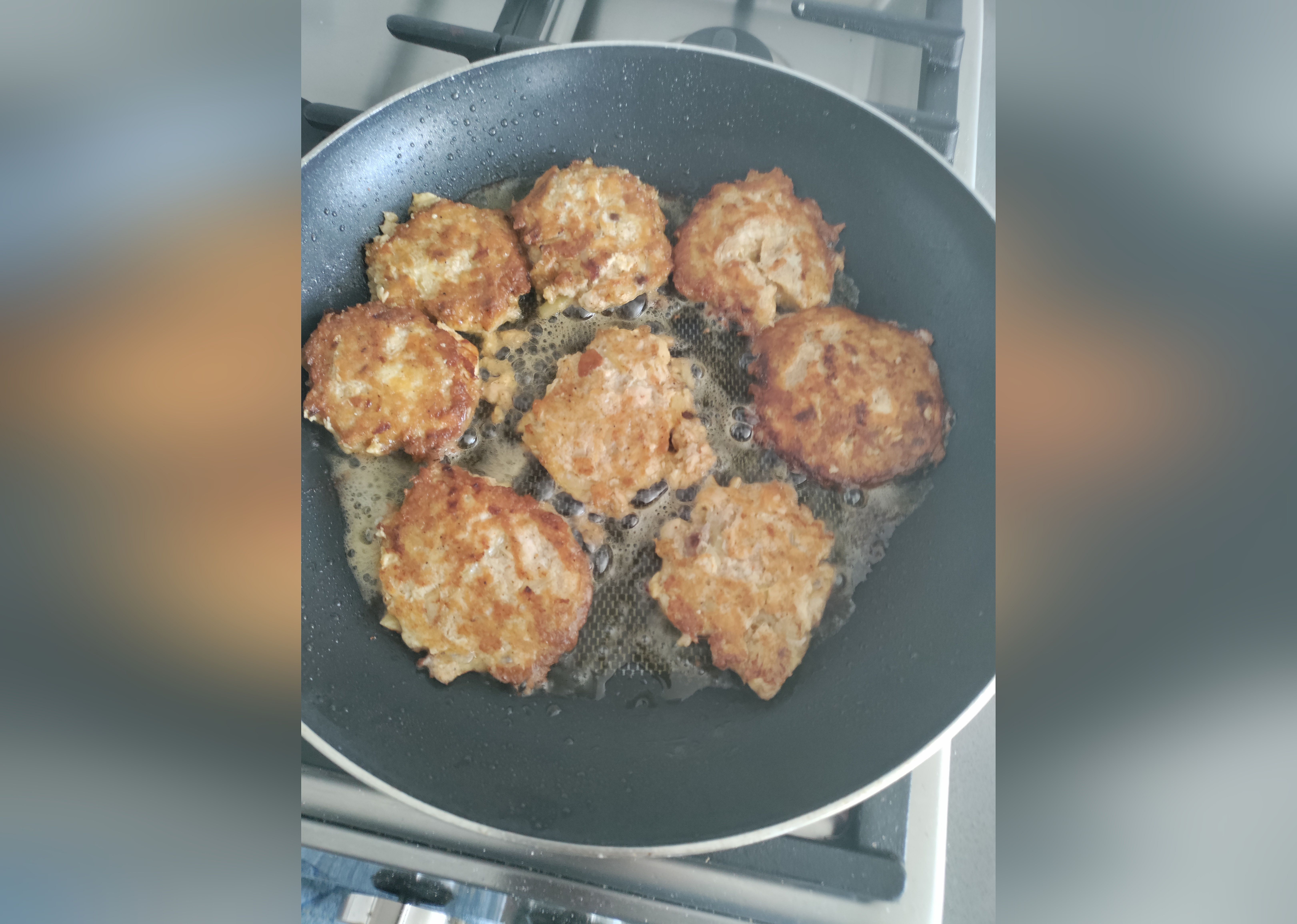 Grandma's Famous Salmon Cakes