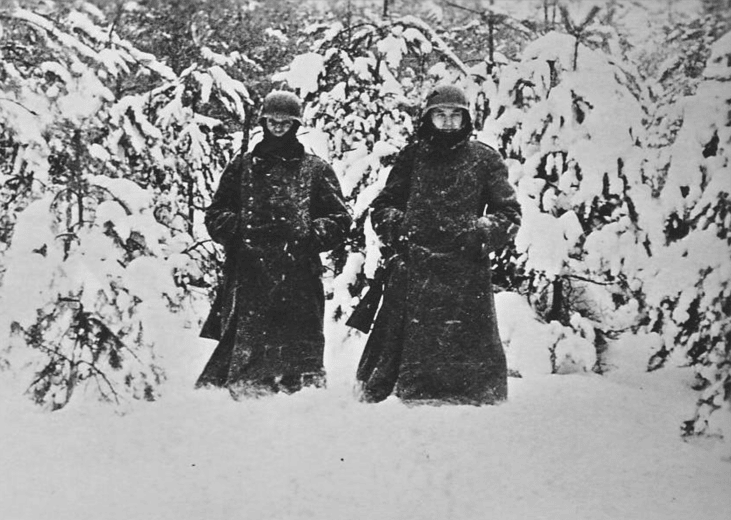 1941: Winter breaks apart Hitler's two-front war