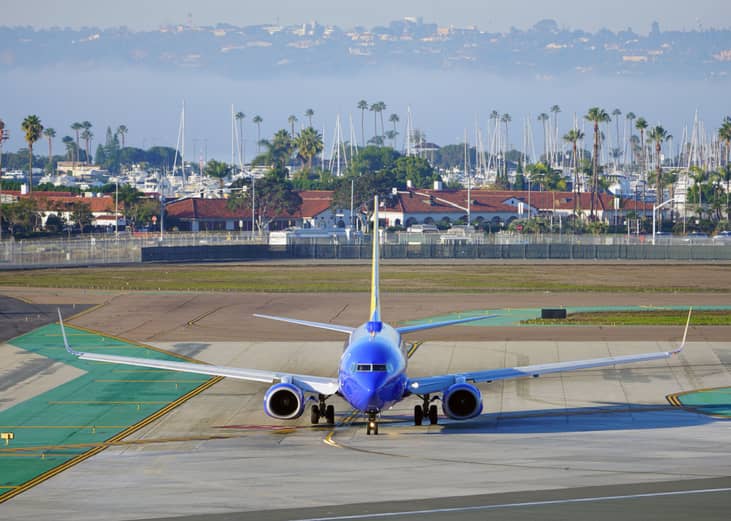 Boeing 737 ready for takeoff at SAN.