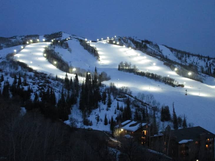 Full moon skiing