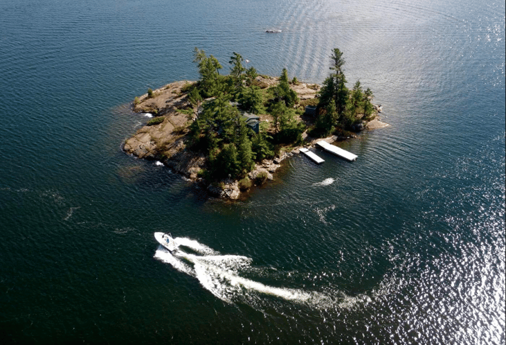 #45. Island Hunters