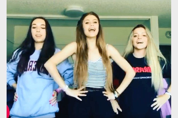 1996: Hey, Macarena!