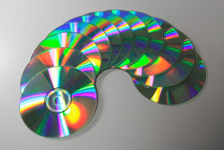1988: Vinyl surpassed