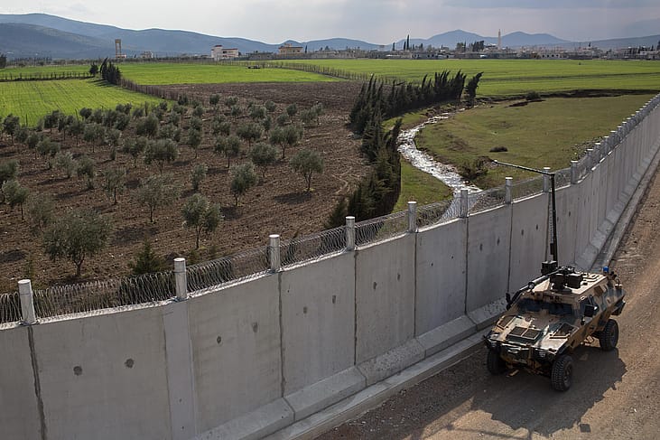 30 border walls around the world today