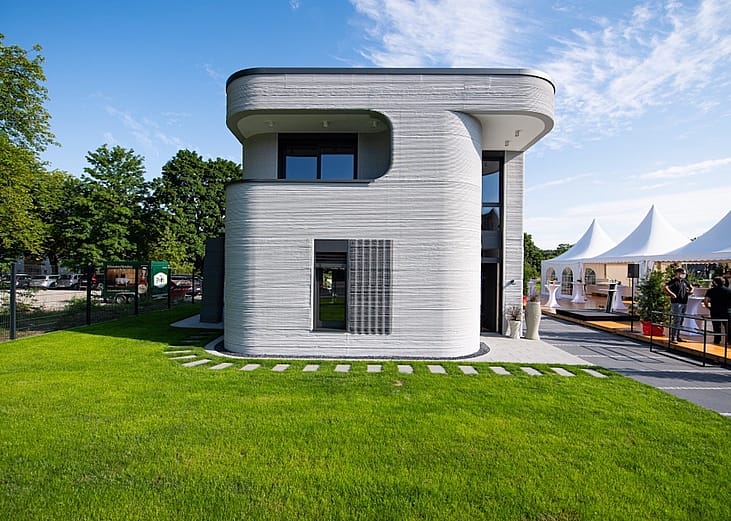 10 gorgeous homes built with alternative materials