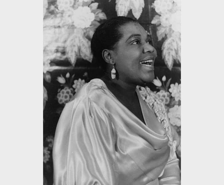 1923: Bessie has the blues