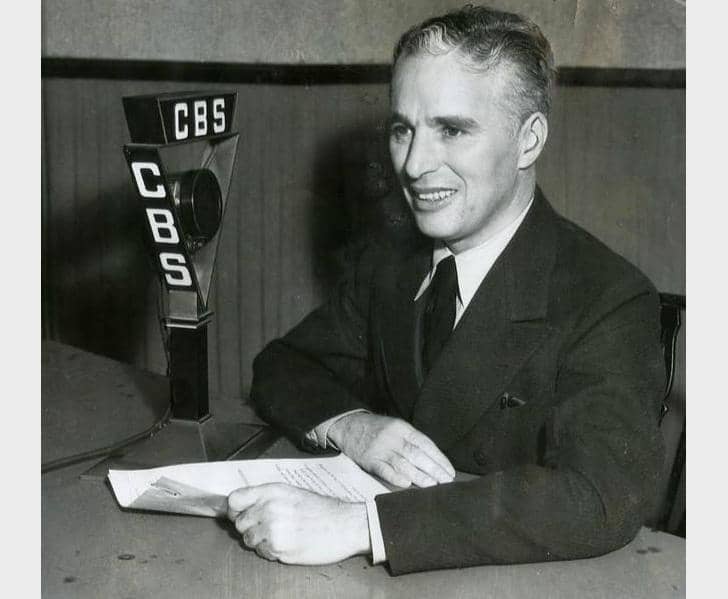 1927: CBS Network