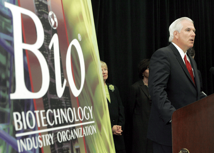 #32. Abbott Laboratories: Miles White