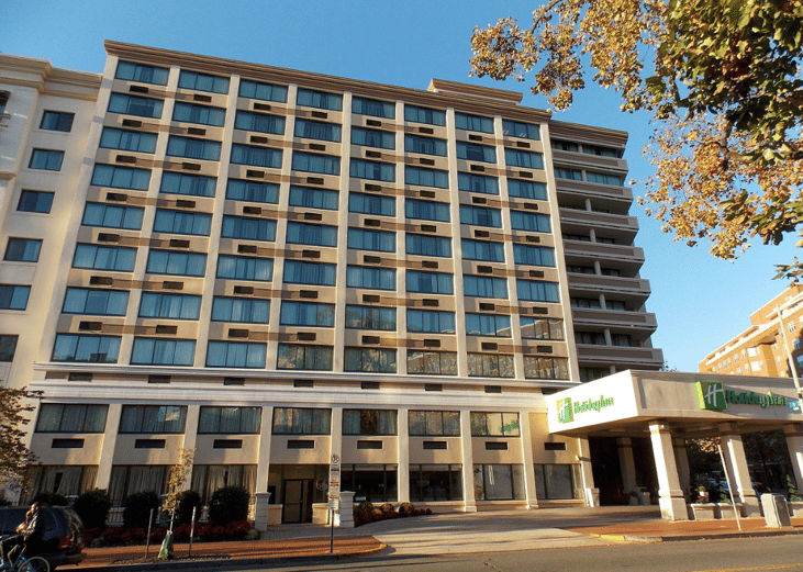 1952: Holiday Inn