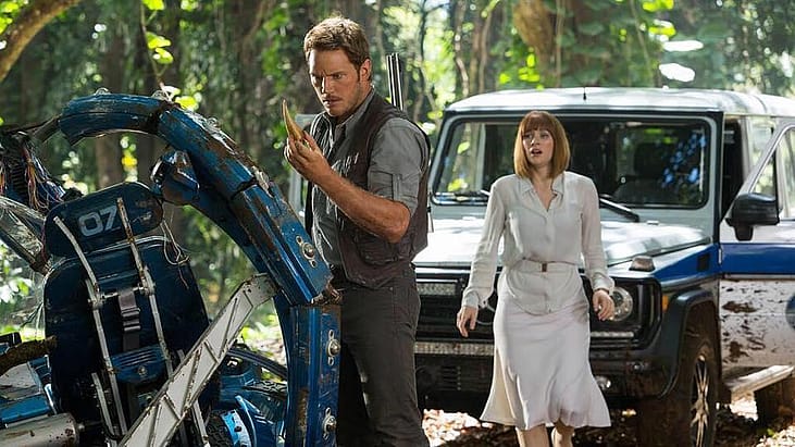 #15. Jurassic World (2015)