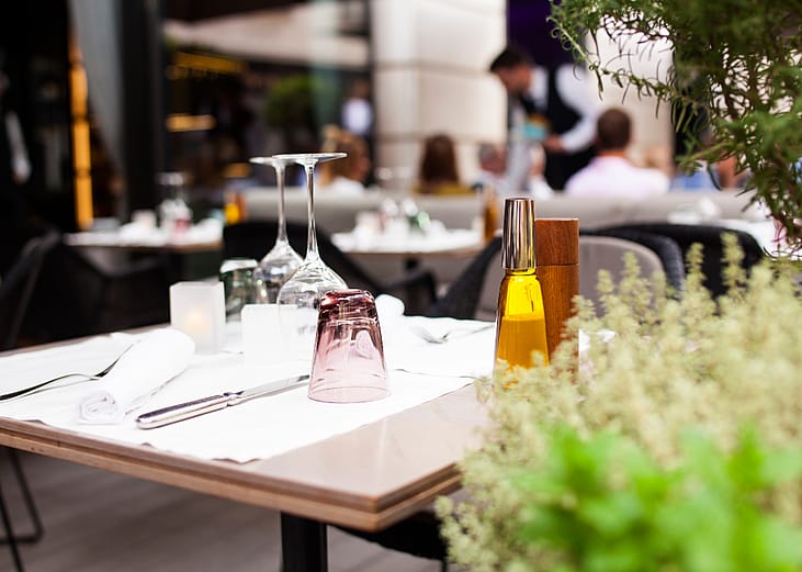 Highest-rated restaurants with outdoor seating in Dalton, according to Yelp