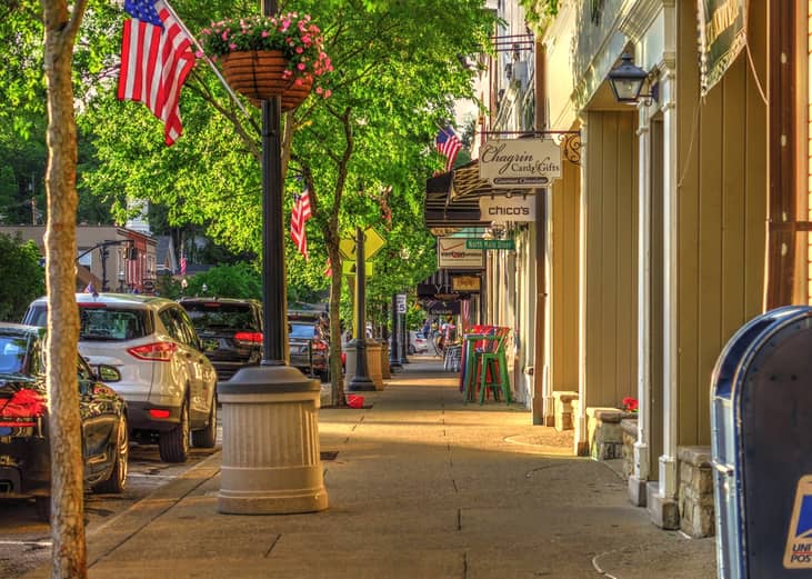 Street lined with cars in Chagrin Falls, Ohio.