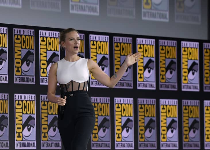 Scarlett Johansson presents the movie "Black Widow" on stage.