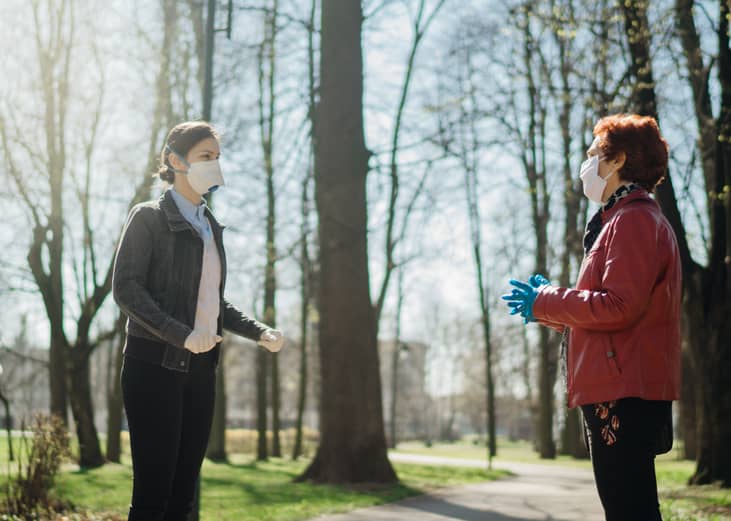 When to wear a mask outside