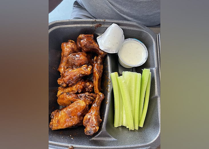 Highest-rated restaurants for chicken wings in Brunswick, according to Yelp