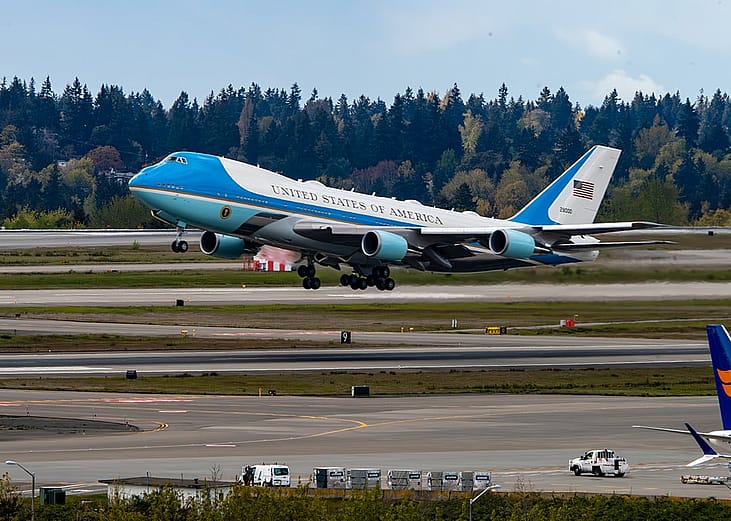 US Air Force's Air Force One Boeing 747-200B (VC-25A) leaving Seattle-Tacoma International Airport.