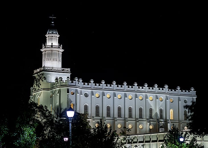 A view outside of the St. George Temple at night.