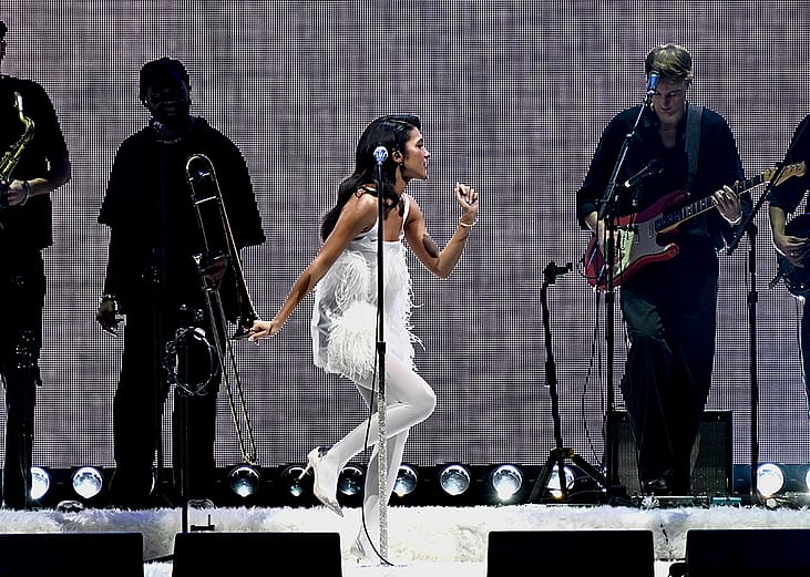 Singer Olivia Dean performs at Hot 99.5's iHeartRadio Jingle Ball 2025 at Capital One Arena, Washington, D.C.