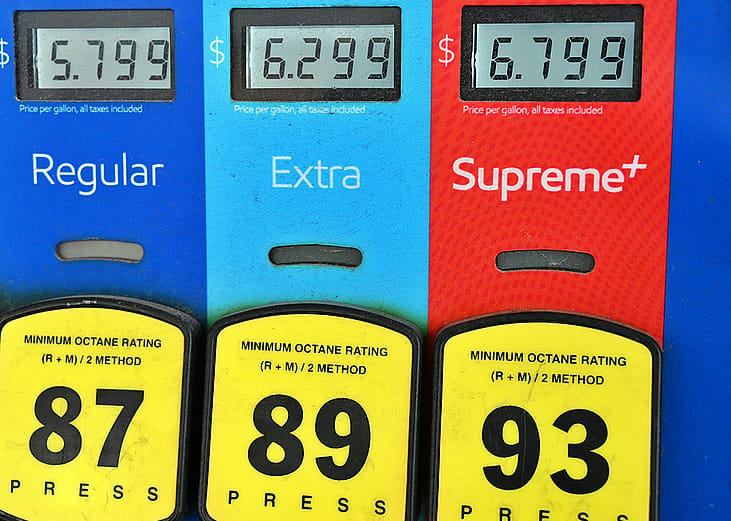Gas prices at a Chicago station have surged sharply, with regular unleaded reaching $5.79 per gallon and Supreme+ hitting $6.79.on April 30, 2026. 