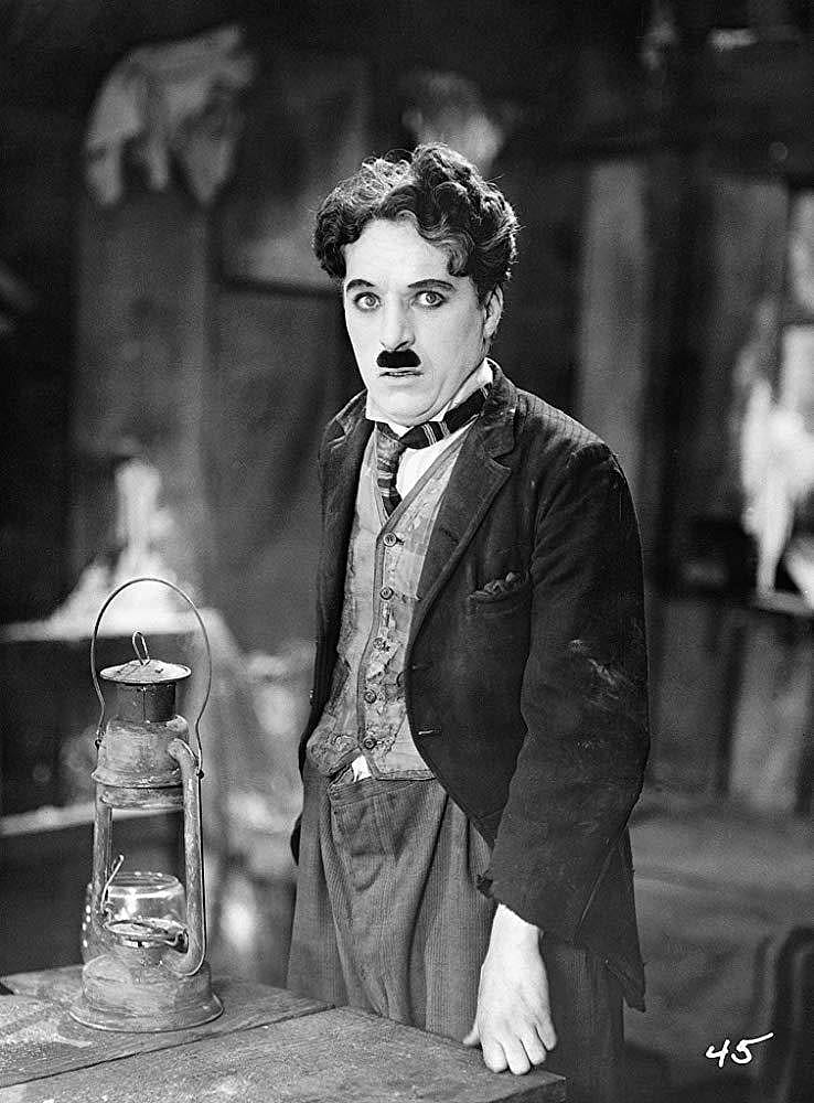 1925: Silence is golden