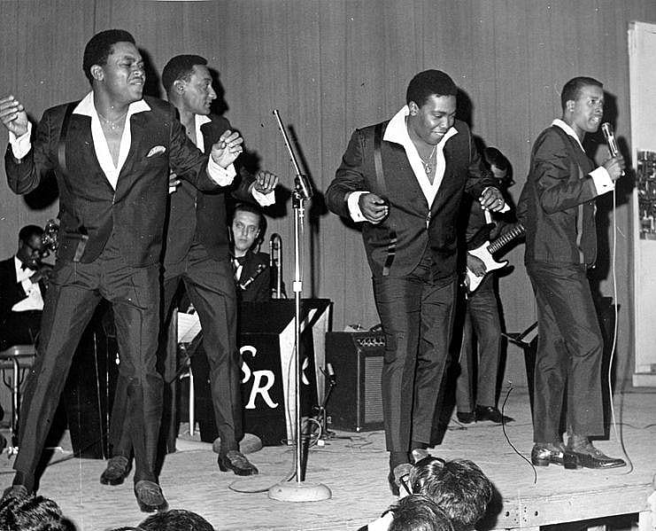 1965: I Can't Help Myself (Sugar Pie Honey Bunch)