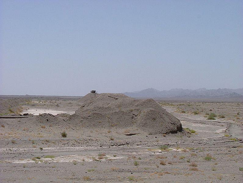 Iran-Pakistan border barrier