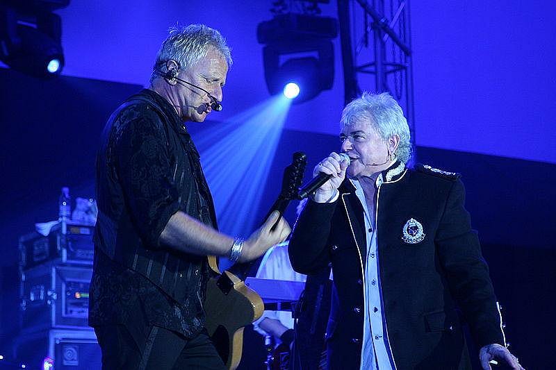 Graham Russell (Air Supply), 67