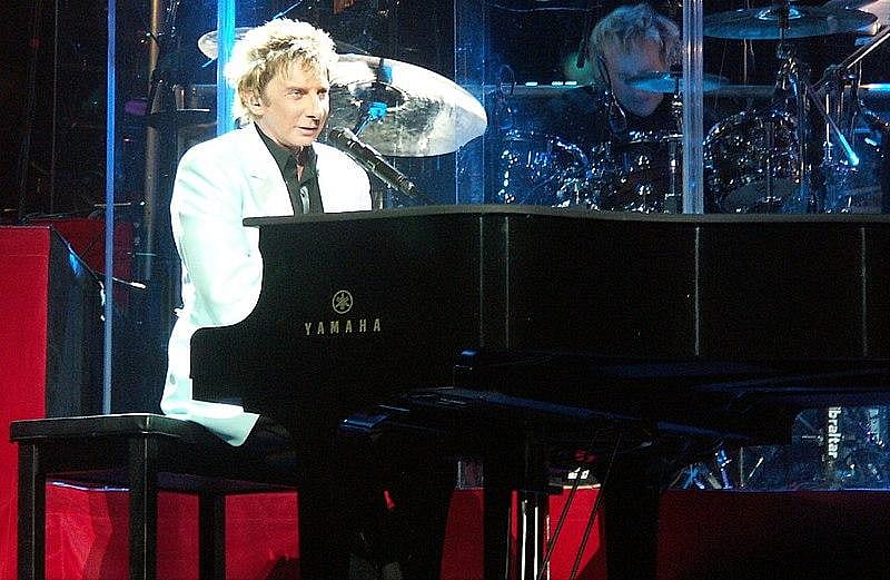Barry Manilow, 74