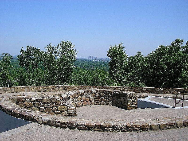 Kentucky: Iroquois Park, Louisville