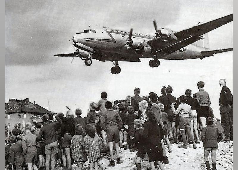 1948: Death of flight pioneer and the Berlin Airlift