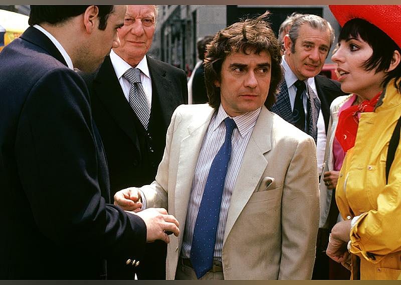 1981: Arthur