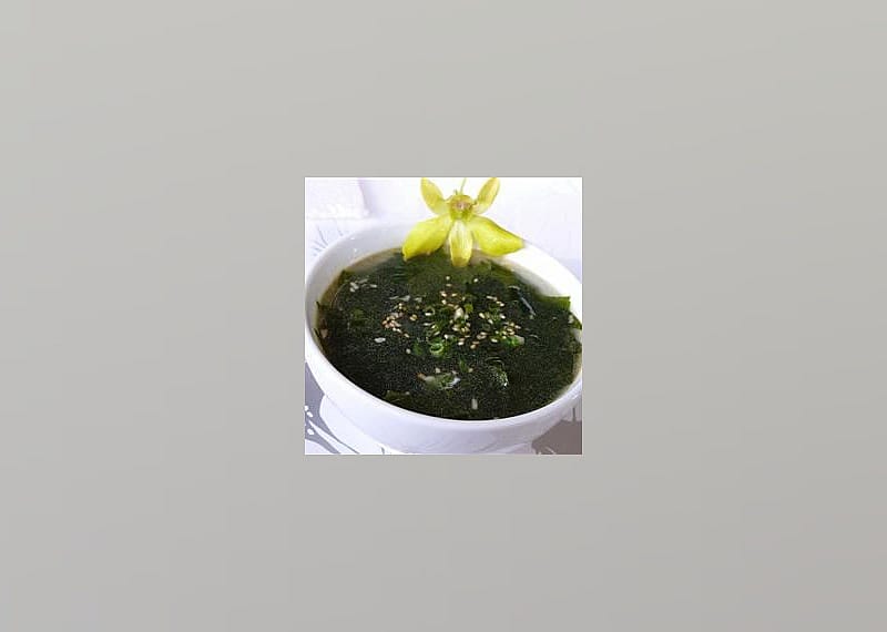 Korean-style Seaweed Soup
