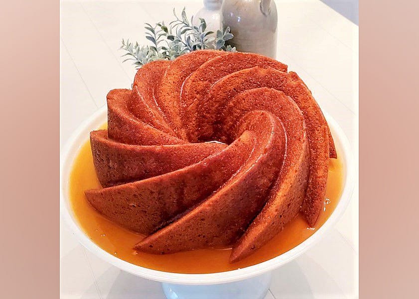 Golden rum cake