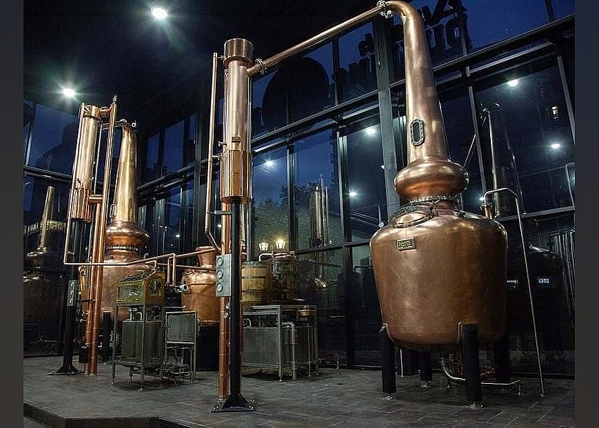 #3. Dueling Barrels Brewery & Distillery