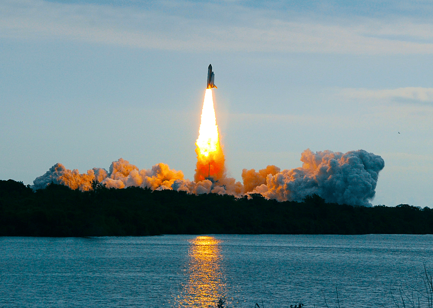 1992: First flight of Space Shuttle Endeavor