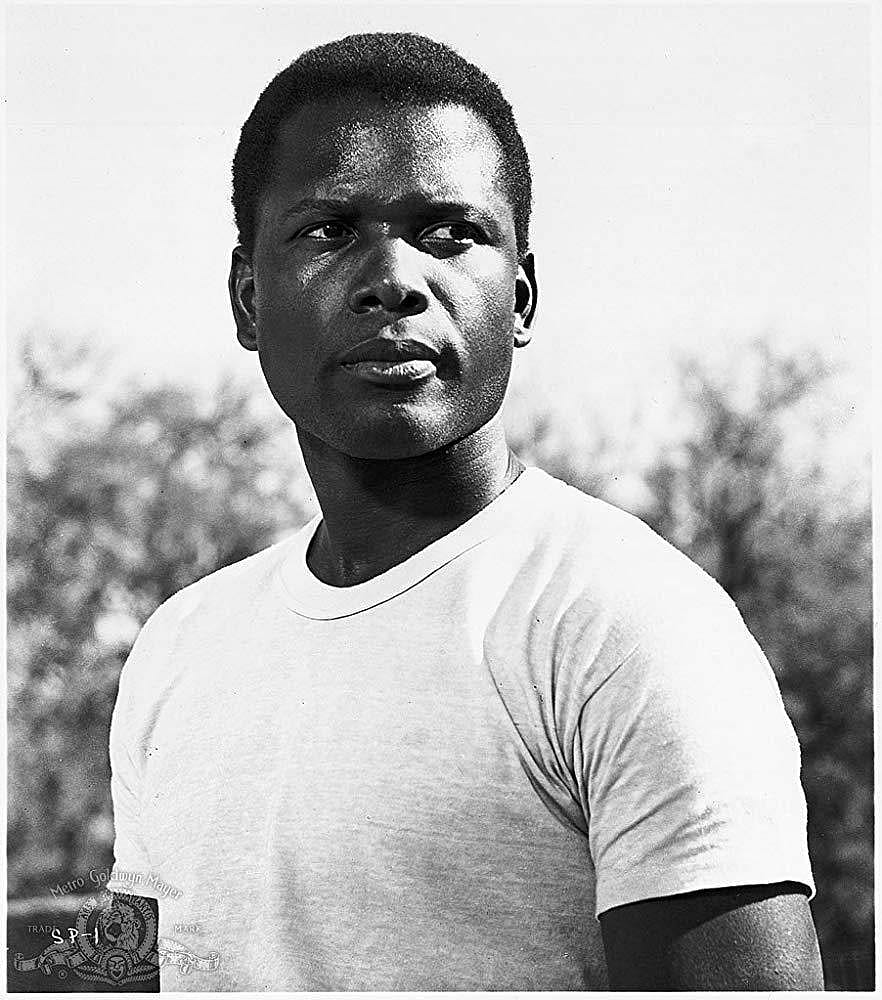1964: First black American wins Best Actor Oscar