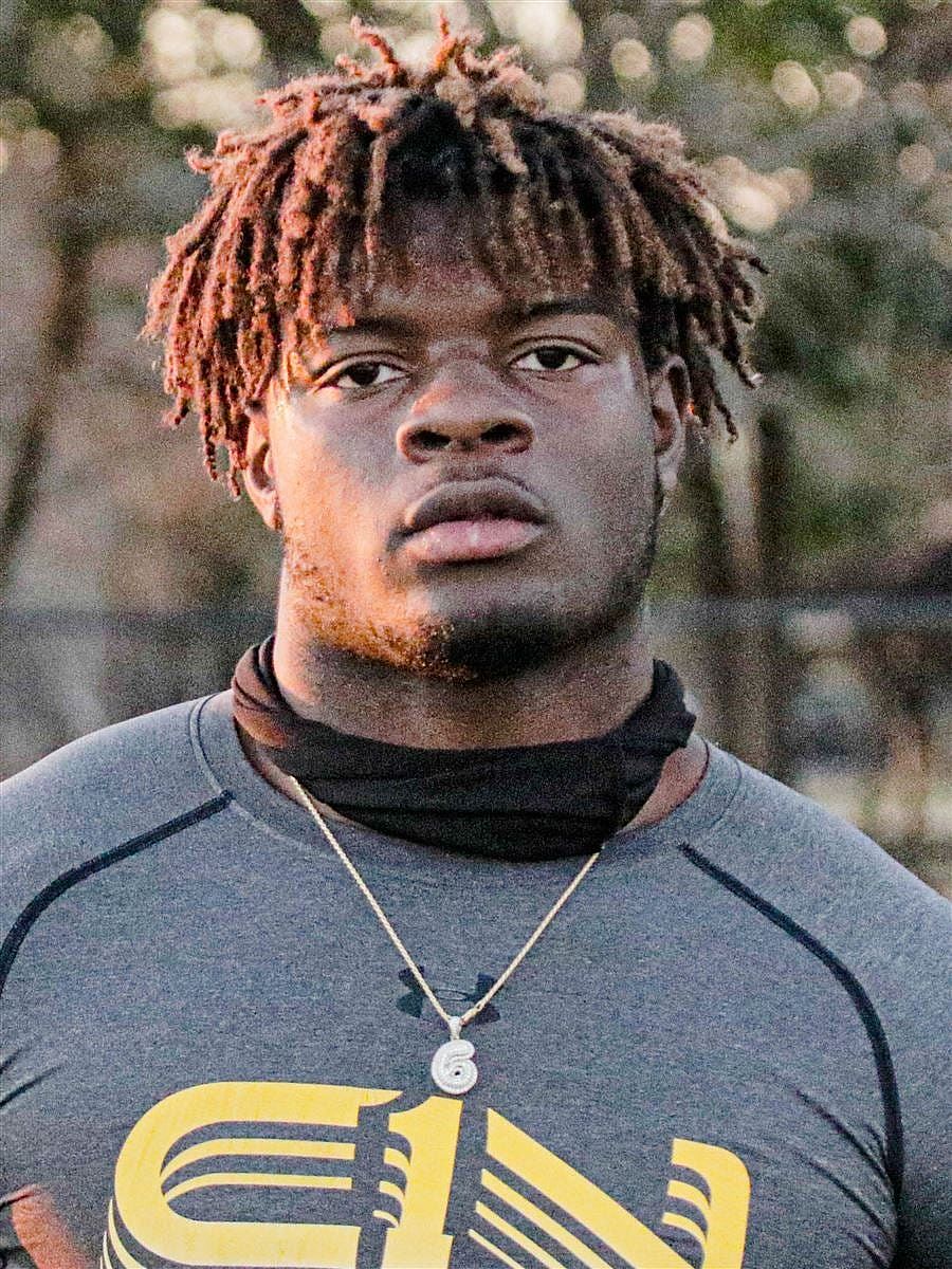 #16: Jaron Willis (LB)
