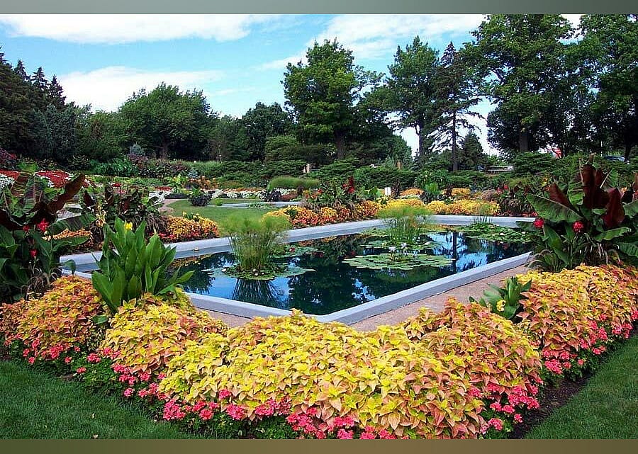 #6. Sunken Gardens