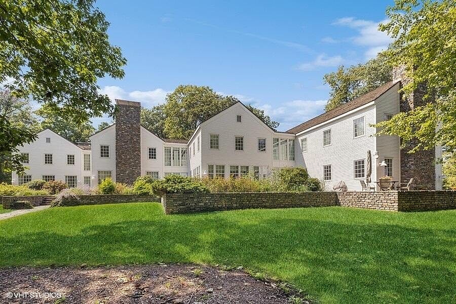 #6. 15360 Lakeshore Rd, Lakeside
