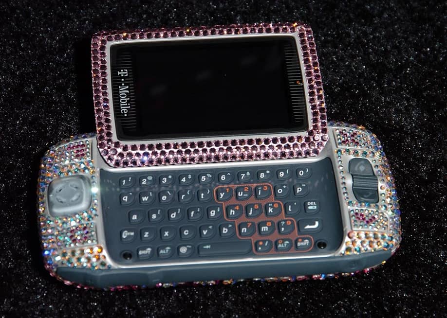 A rhinestones-studded T-Moble Sidekick II unit. — J.Sciulli // WireImage