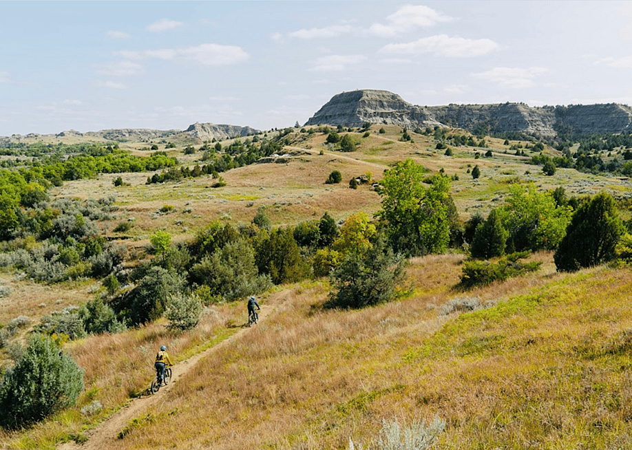 Cyclists on North Dakota's Maah Daah Hey Trail. — Courtesy of Western Spirit